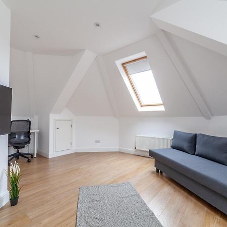 Great 1 Bedroom In Hounslow With Free Parking Abbey Wood Extérieur photo